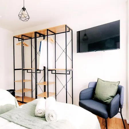 Janu-homes - 5 - 2 - 12 Betten - Boardinghouse Roemerstrasse Апартаменты