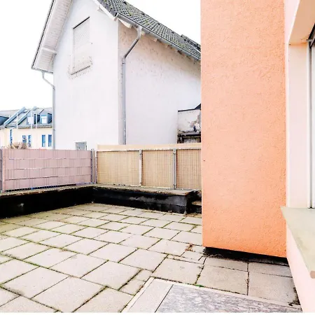Janu-homes - 5 - 2 - 12 Betten - Boardinghouse Roemerstrasse شقة