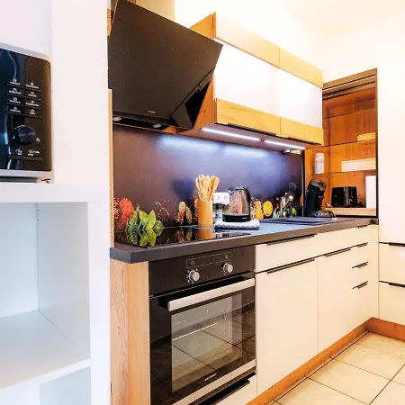 Janu-homes - 5 - 2 - 12 Betten - Boardinghouse Roemerstrasse شقة Runkel