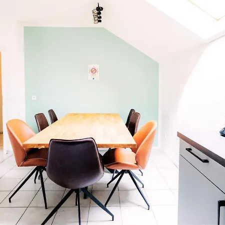 Janu-homes - 5 - 2 - 12 Betten - Boardinghouse Roemerstrasse Апартаменты Runkel