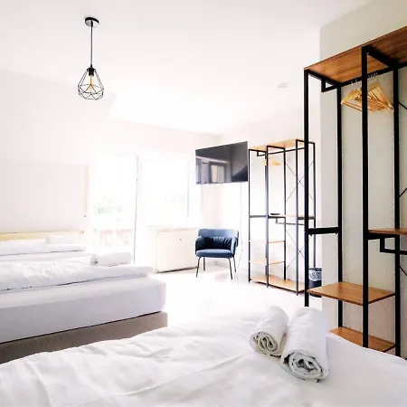 Апартаменты Janu-homes - 5 - 2 - 12 Betten - Boardinghouse Roemerstrasse *